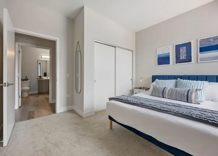 Style Near Downtown With Pool, Free Parking, Gym, Sauna & Apartamento *