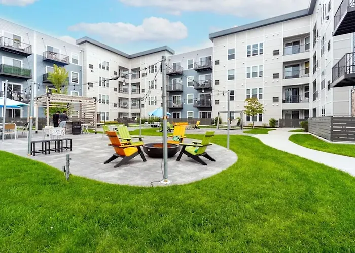 Appartement Style Near Downtown With Pool, Free Parking, Gym, Sauna & *
