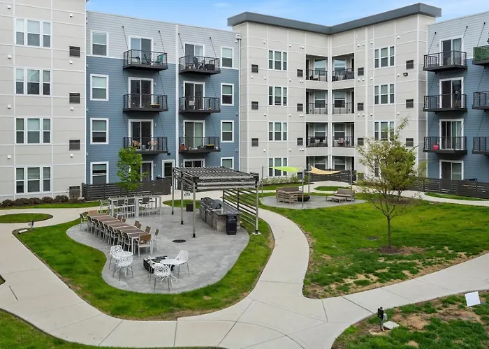 Style Near Downtown With Pool, Free Parking, Gym, Sauna & Apartamento