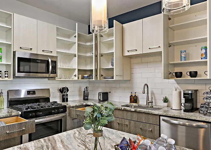 Style Near Downtown With Pool, Free Parking, Gym, Sauna & Apartamento