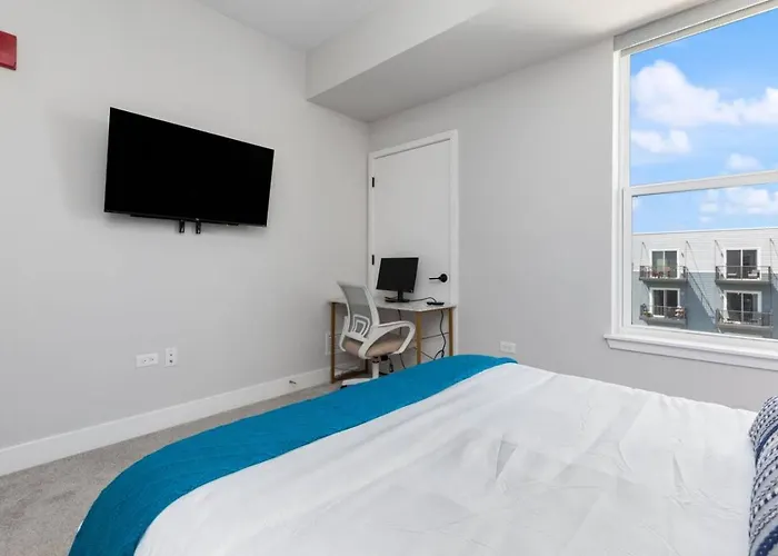 Appartement Style Near Downtown With Pool, Free Parking, Gym, Sauna &