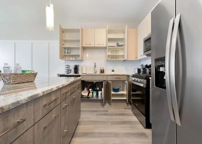 Style Near Downtown With Pool, Free Parking, Gym, Sauna & Appartement